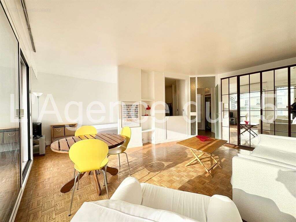 Appartement à PARIS-15E