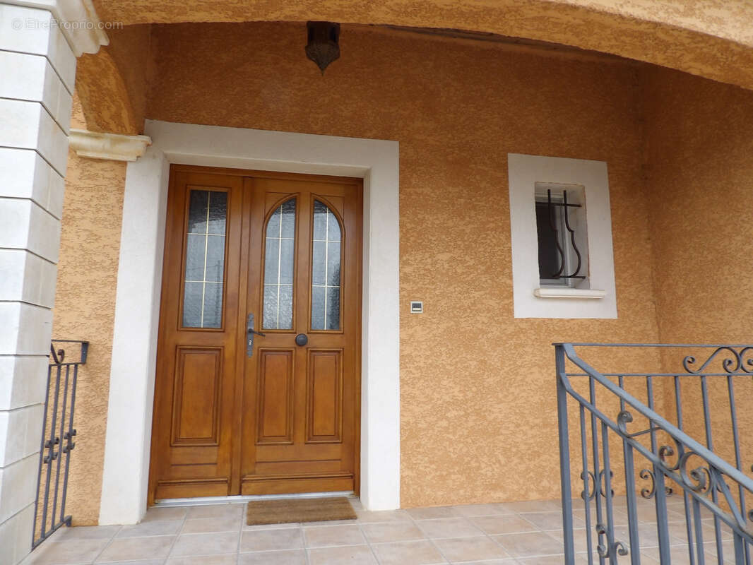 Maison à LEDIGNAN