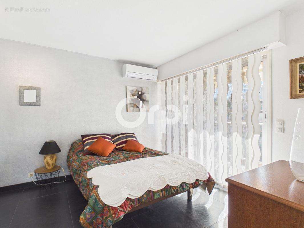 Appartement à MANDELIEU-LA-NAPOULE