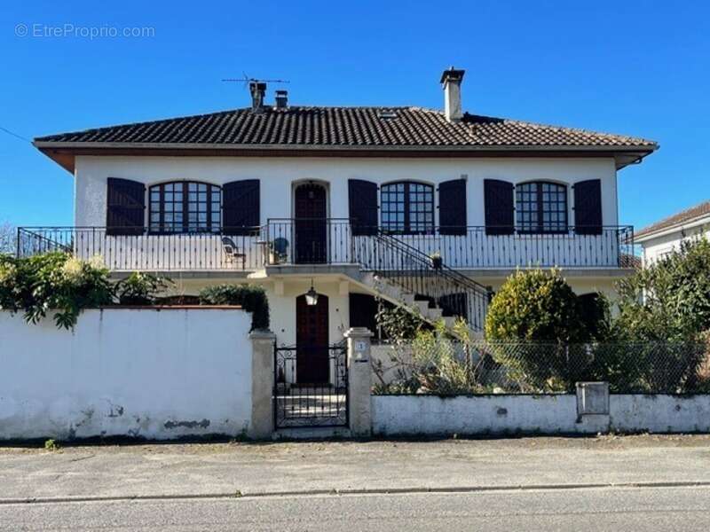 Maison à SOUES
