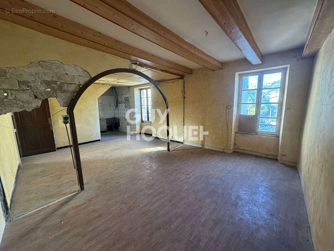 Appartement à AUBENAS