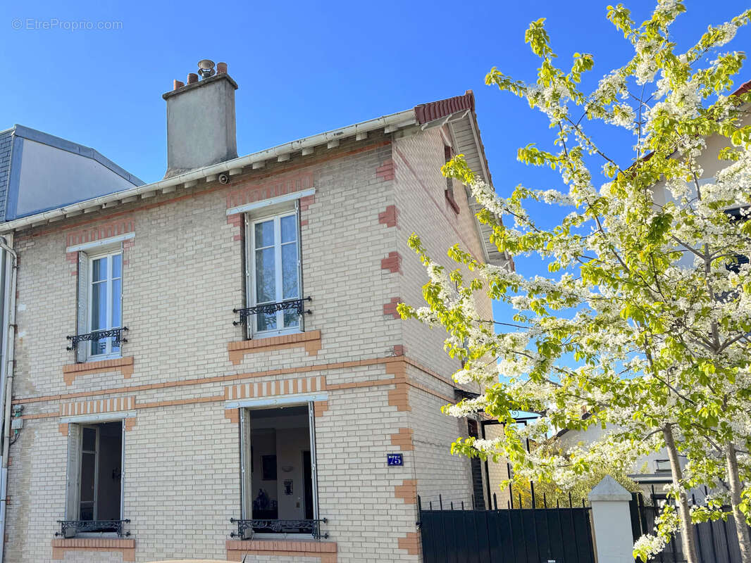 Maison à BOIS-COLOMBES