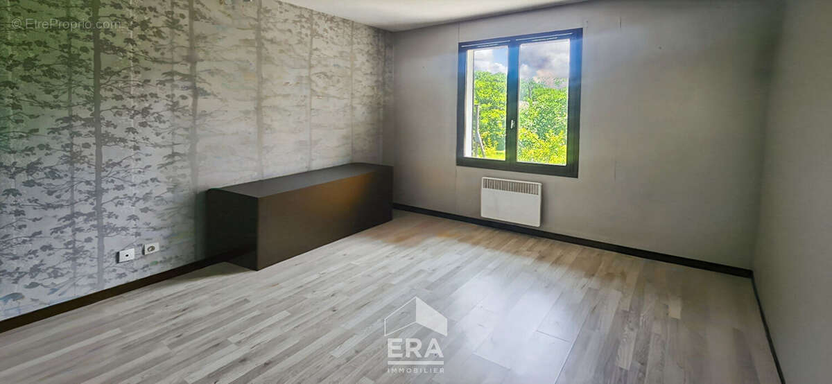 PAREMPUYRE - Maison familiale 160 m² de plain-pied sur 2000 m² de terrain - CALME - photo 13