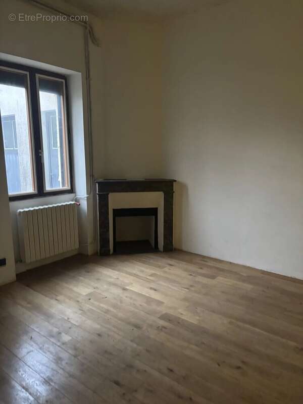 Maison à HOMMES