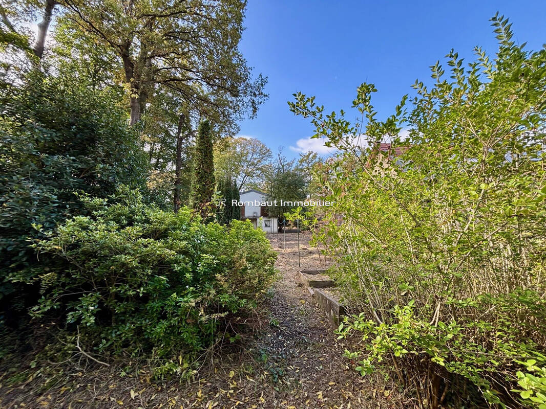 Maison à LA CELLE-SAINT-CLOUD