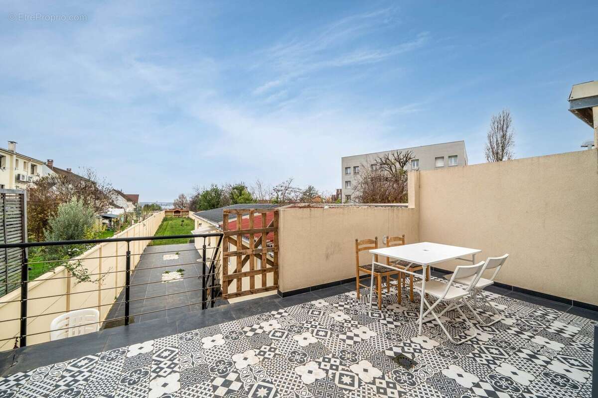 Appartement à VILLEJUIF