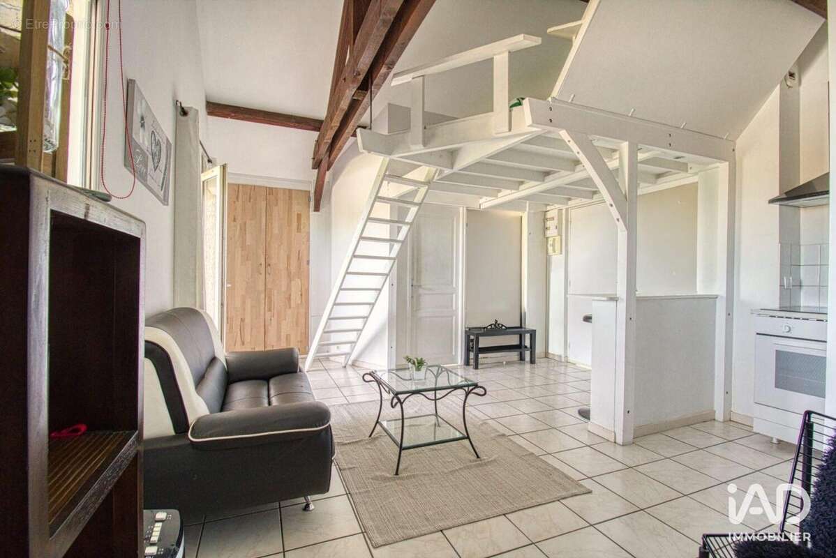 Appartement 28 m² à Montevrain  - photo 3