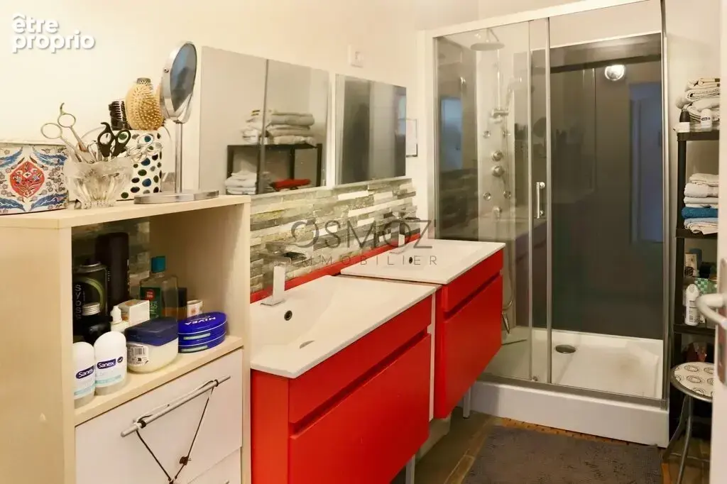 Maison vigneronne de 195 m2 avec cours, terrasses, grange à Séri - photo 15