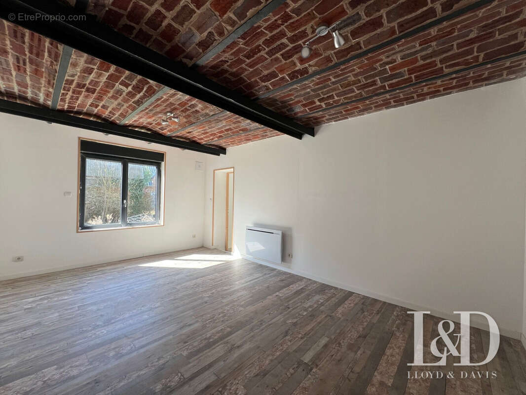 Maison à SAINT-QUENTIN