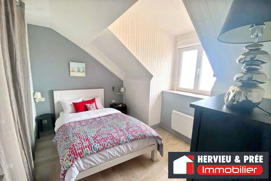 Appartement à LUC-SUR-MER