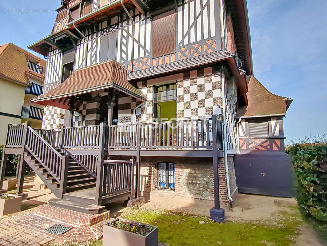 Appartement à HOULGATE