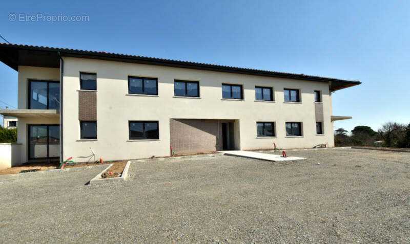 Appartement à LAPEYROUSE-FOSSAT