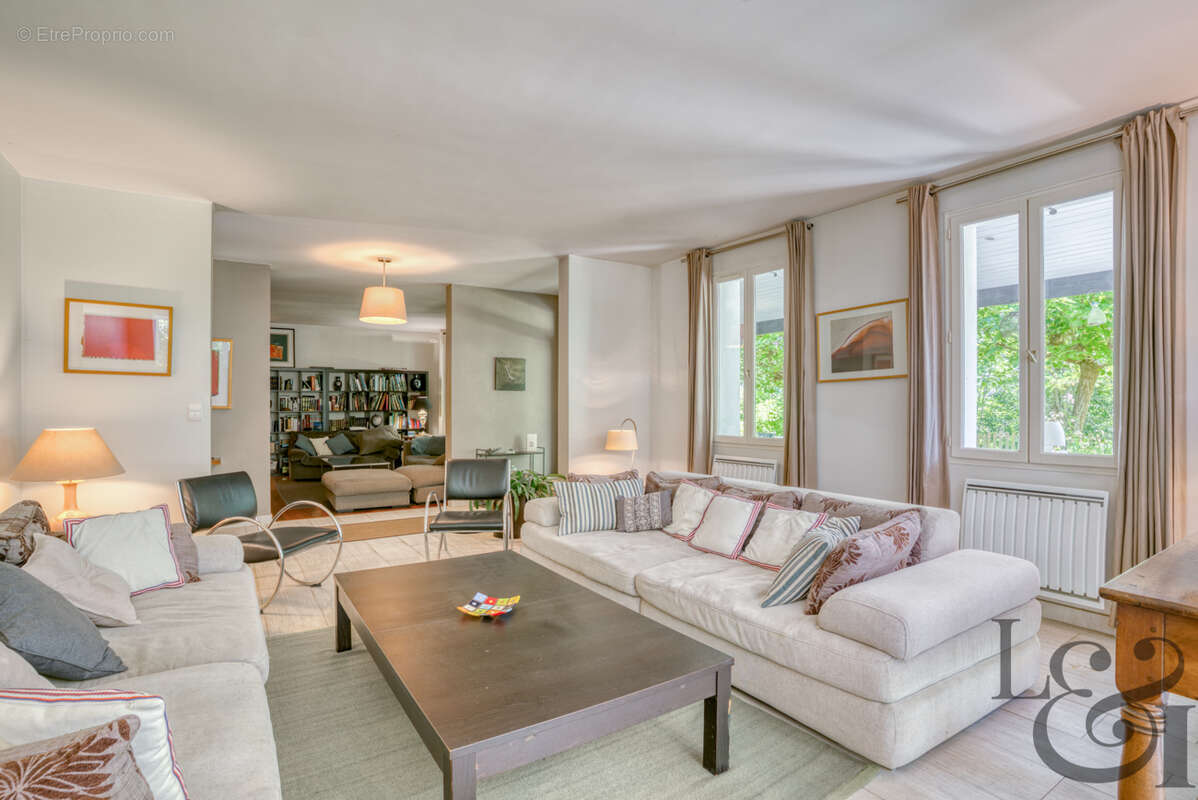 Maison avec gîte et piscine. - photo 4