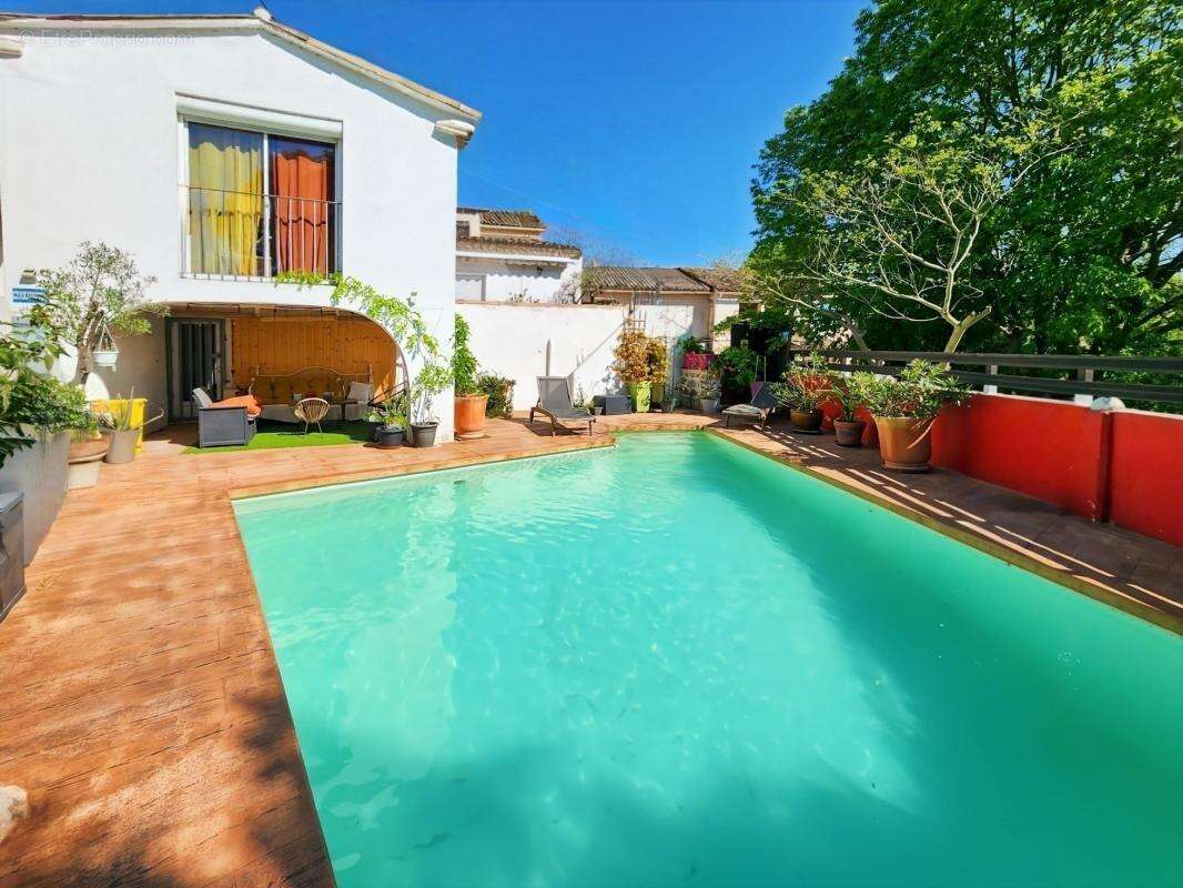 Maison à SAINTE-ANASTASIE