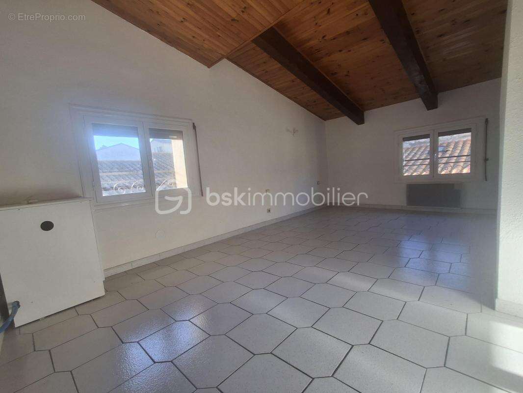Maison à ESTAGEL