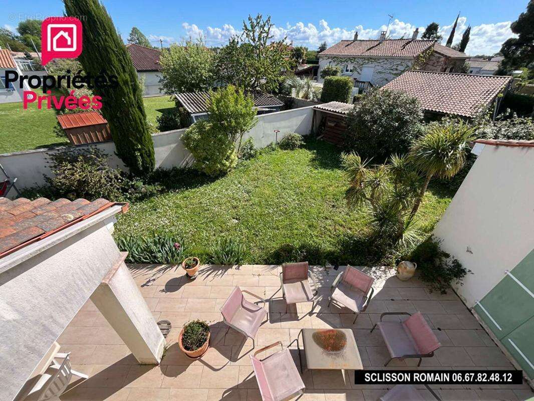 Maison à COZES