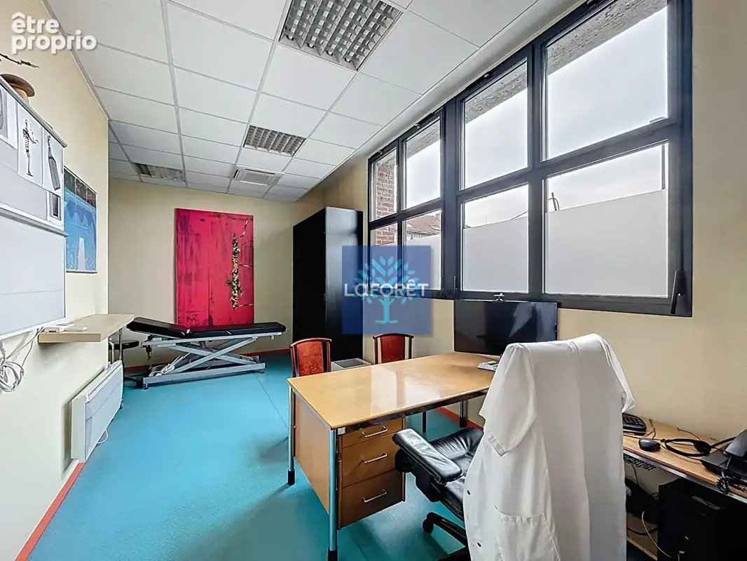 VALENCIENNES Local Professionnel de 193 m2 - photo 12