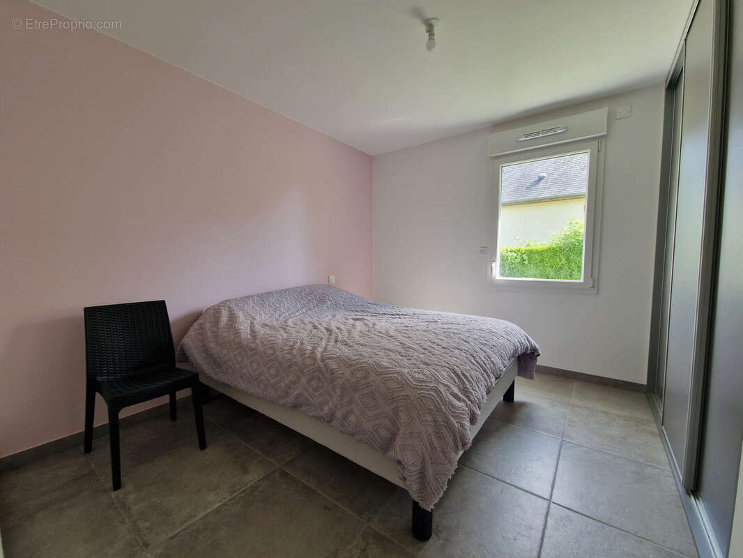 Maison à DRAGEY-RONTHON