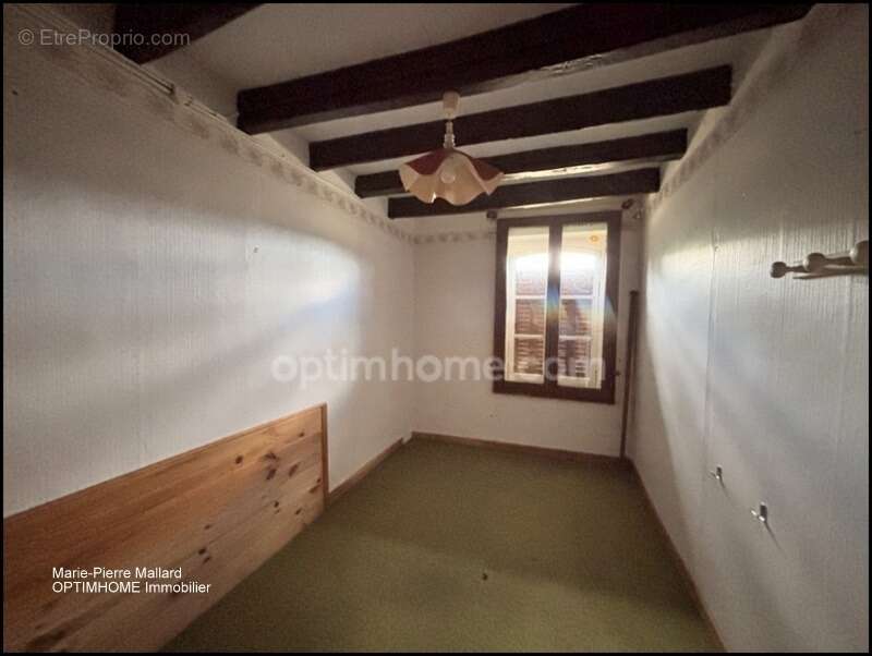 Ensemble immobilier à rénover à SAINT DIZIER LEYRENNE (23) - photo 13