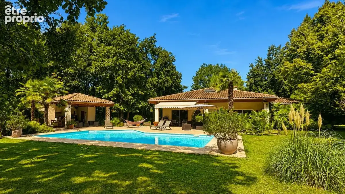 Montélier – maison d’architecte de 202 m² – piscine – parc boisé de 5 266 m² - photo 8