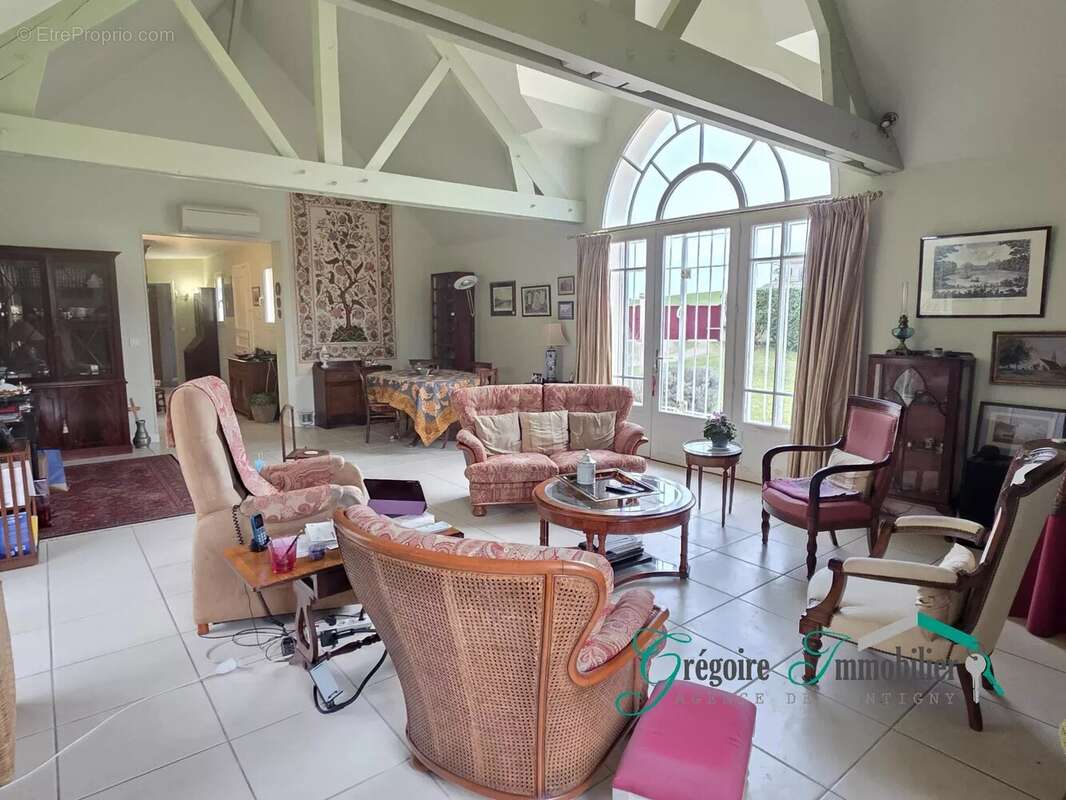 Maison à LA GENEVRAYE