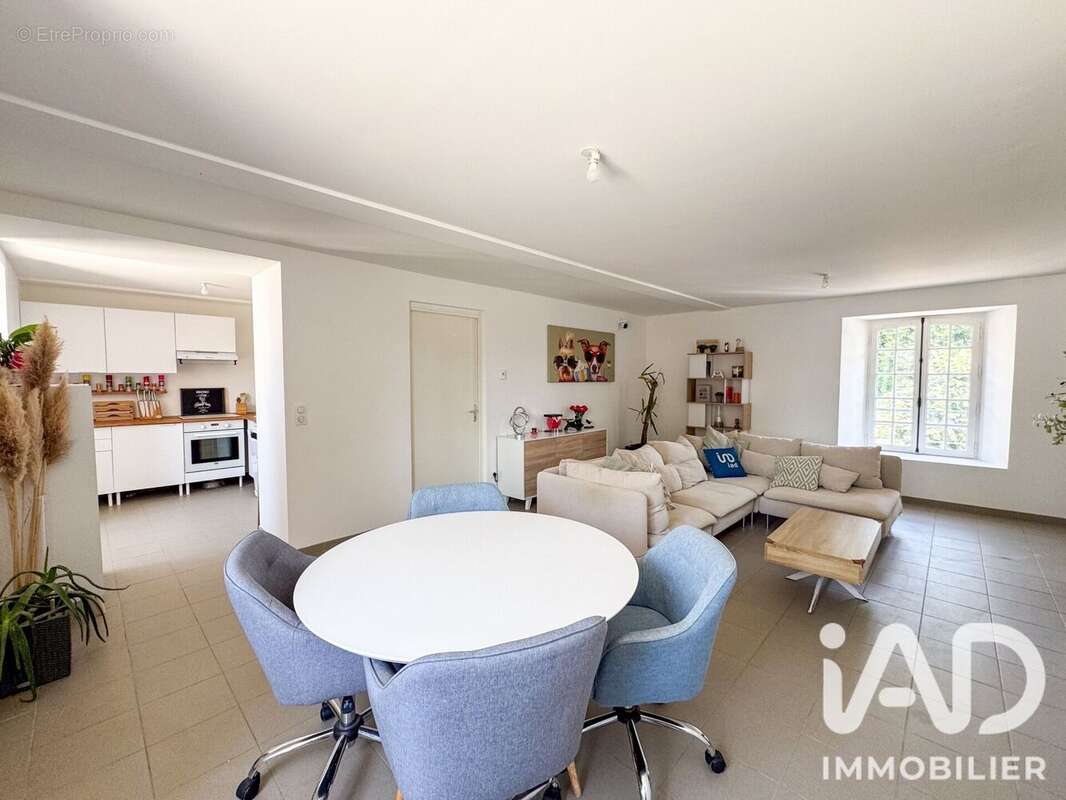 Photo 3 - Appartement à FONTENAY-TRESIGNY