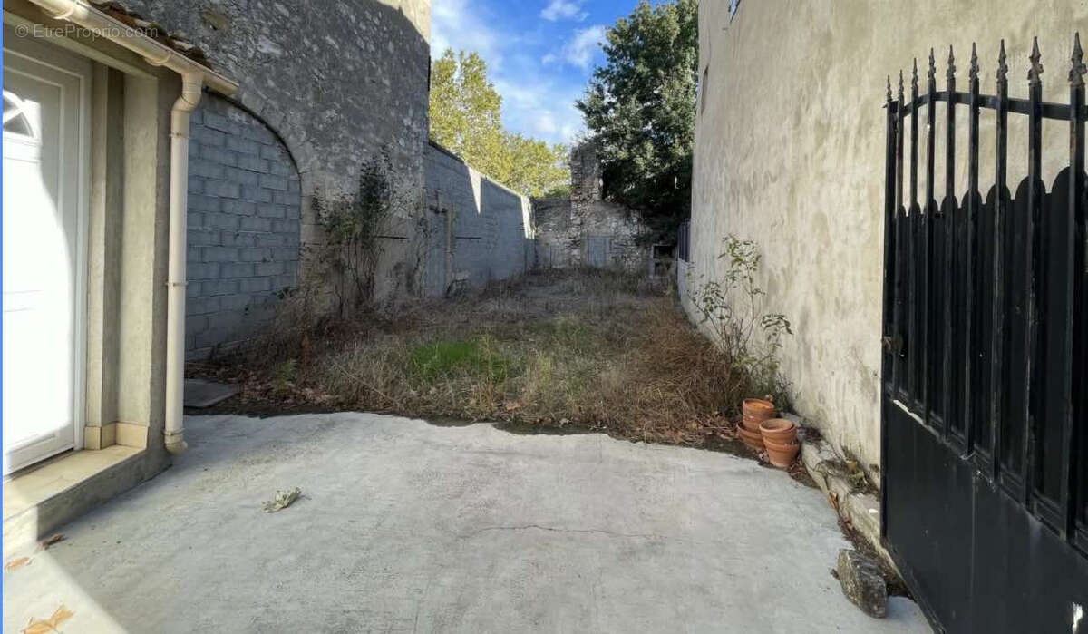 Maison à SALLES-D&#039;AUDE