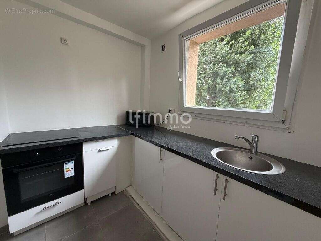 Appartement Familial 80 m2 - Proche gare Noisy Champs - - photo 3