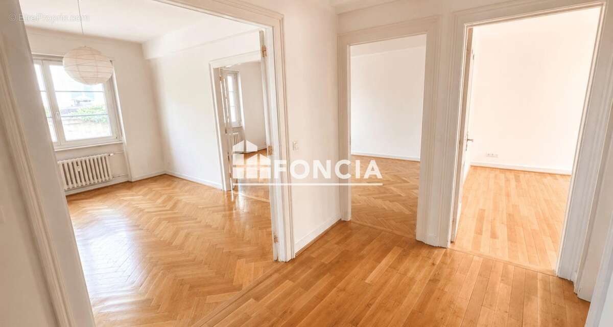 Appartement T3 de caractère à fort potentiel - Charme de l’ancien, beaux volumes - photo 3