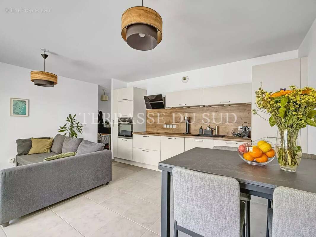 Appartement à MARSEILLE-8E