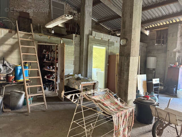 Maison à SAINT-THOMAS-DE-CONAC