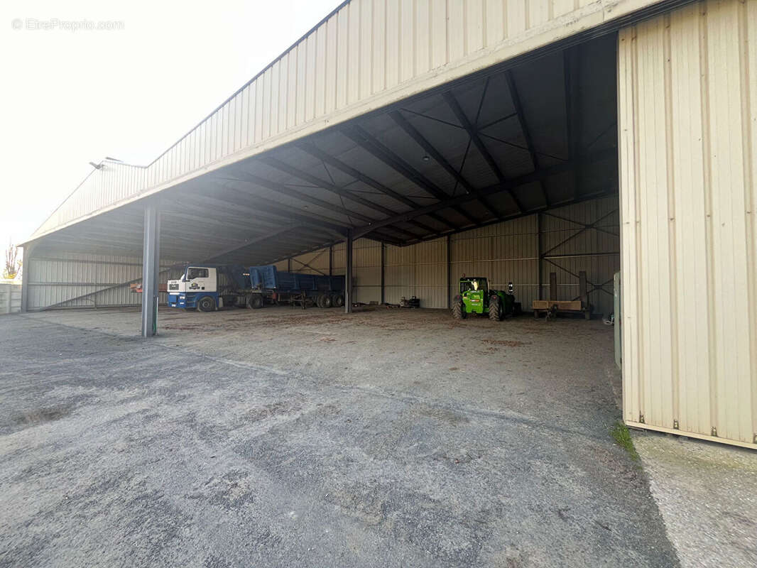 Commerce à LA POITEVINIERE