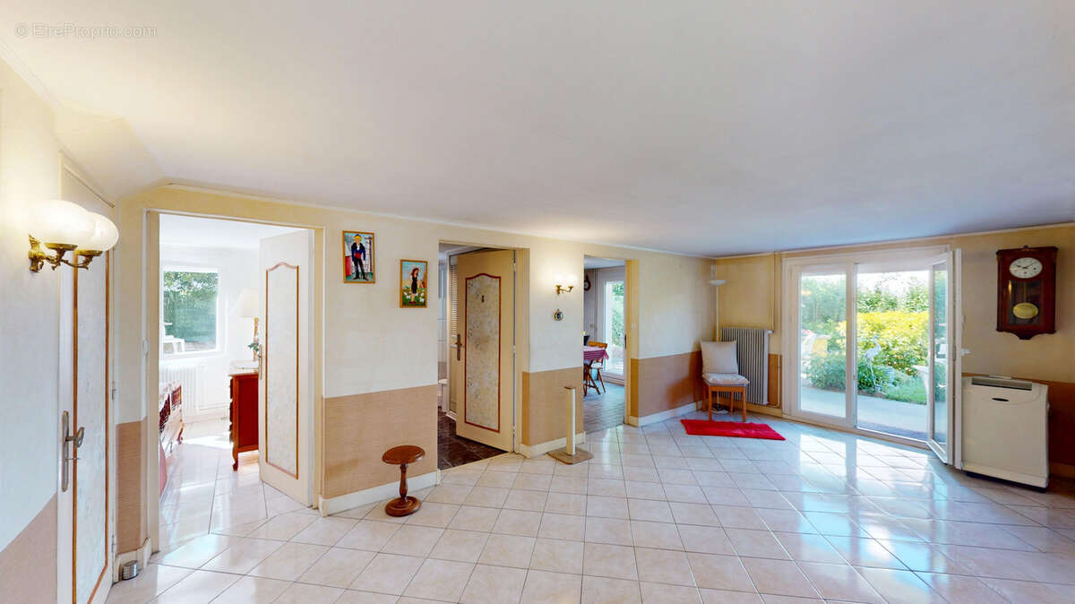 Maison à ECHIROLLES