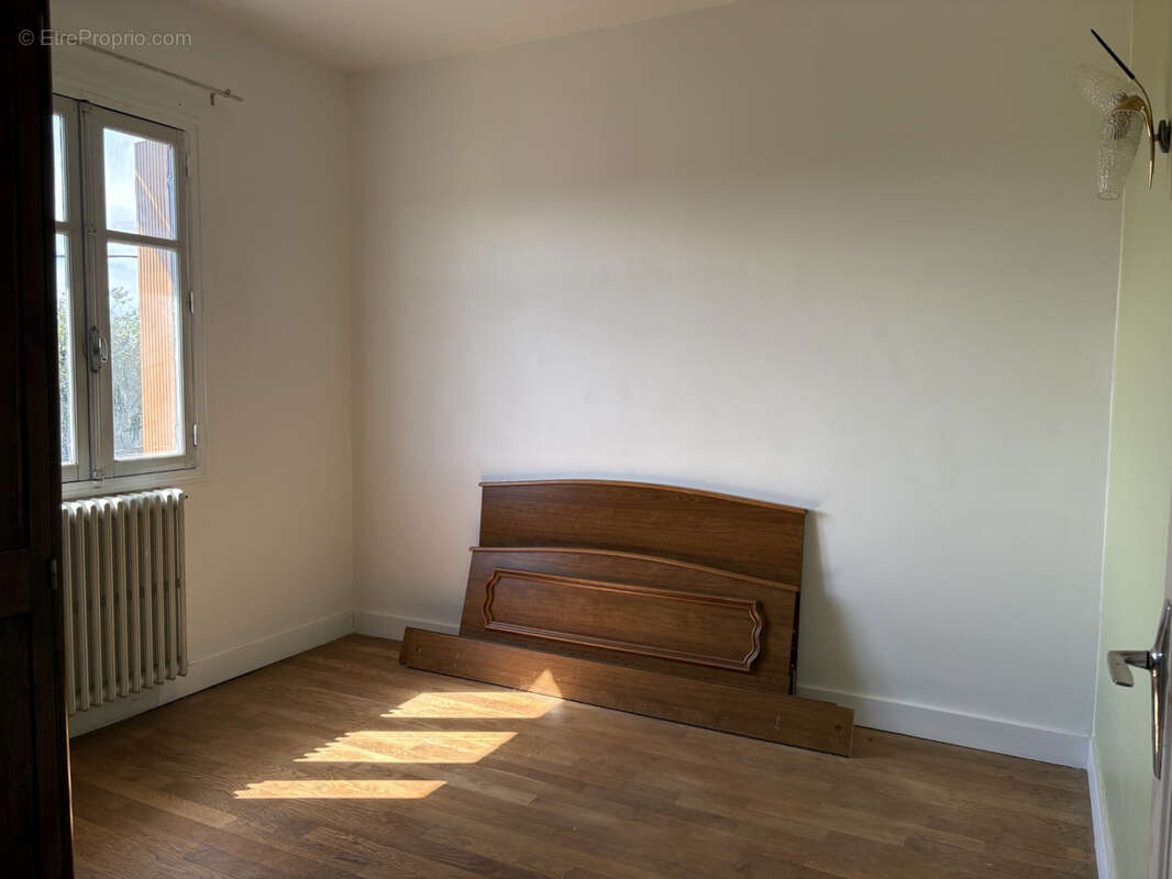 La Porcherie maison de campagne de 6 pièces à restaurer avec un petit jardin et vues - photo 13