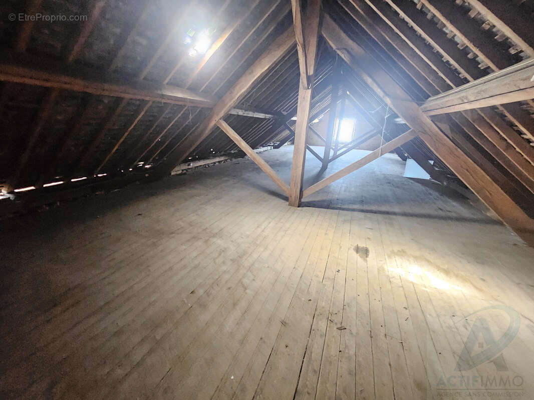 Maison proche des commodités - photo 10