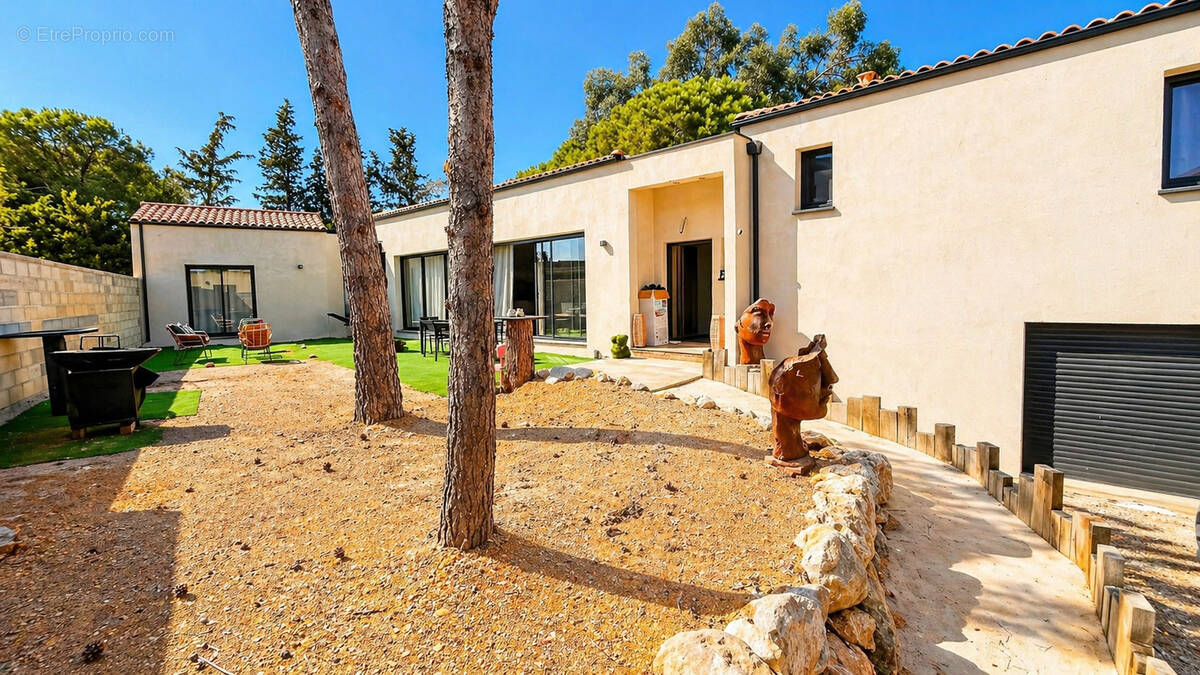 Maison à SERIGNAN