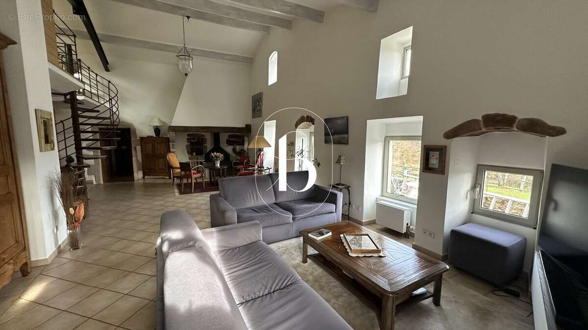 Maison à JOYEUSE