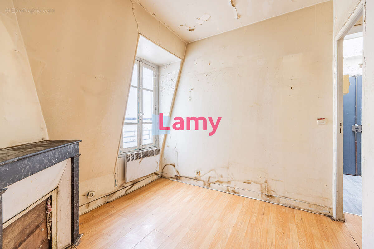 Appartement à PARIS-19E