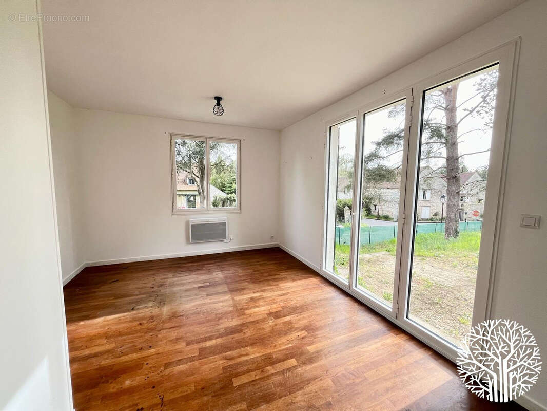 Maison à NOISY-SUR-ECOLE