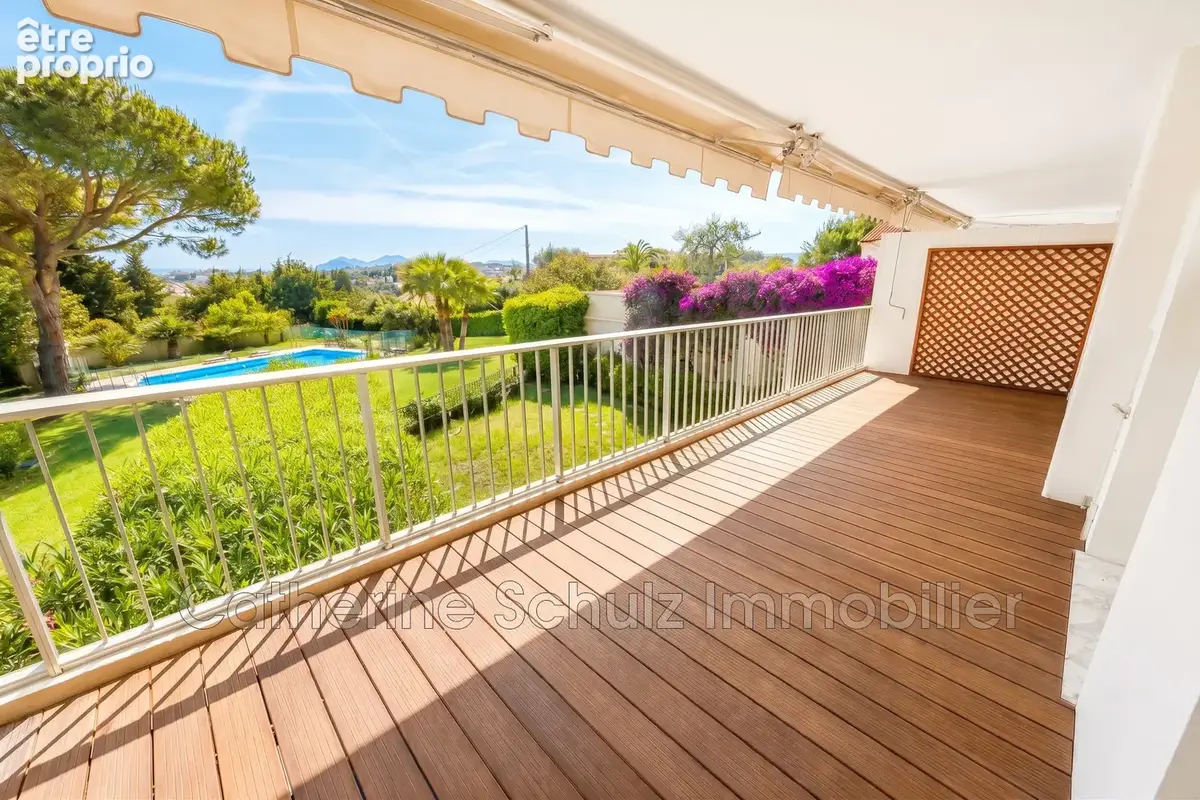 Appartement à LE CANNET
