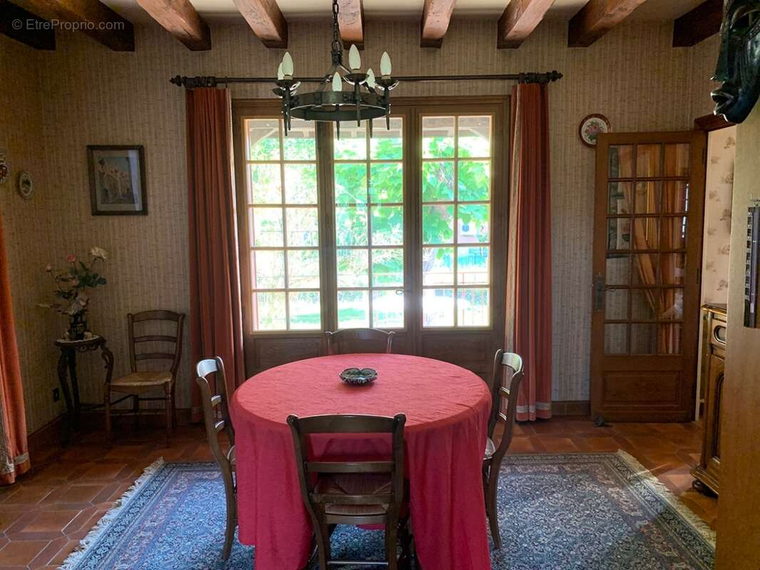 IMG-int_3.jpg - Maison à SAINT-CYPRIEN