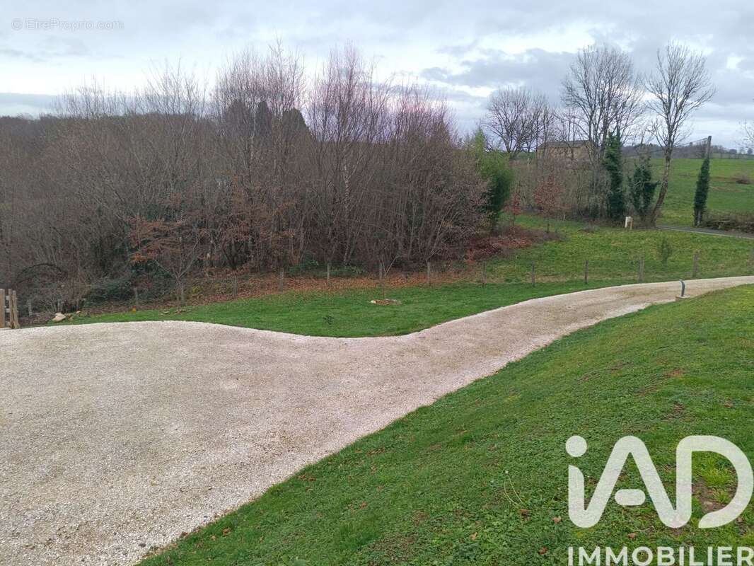 Photo 8 - Maison à SAINT-MARTIN-CANTALES