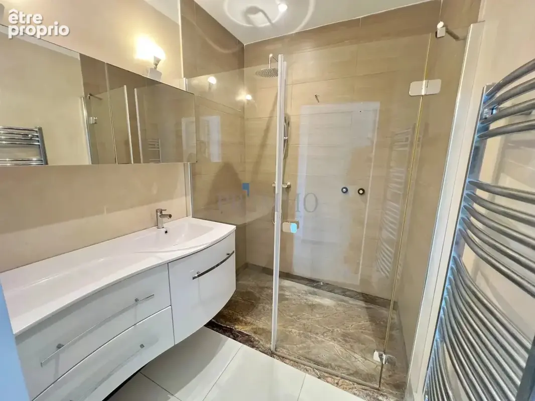 Maison Centre Ville Fréjus, 2 chambres, avec grand garage - photo 8