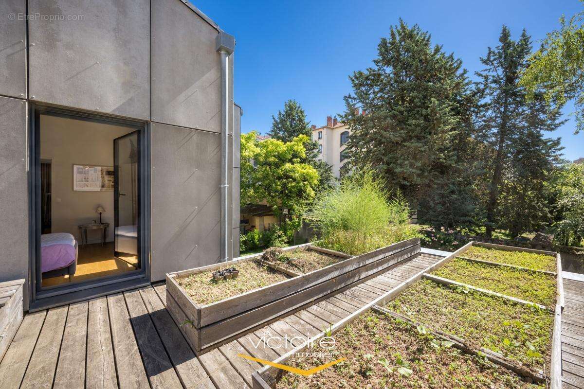 Maison à LYON-8E
