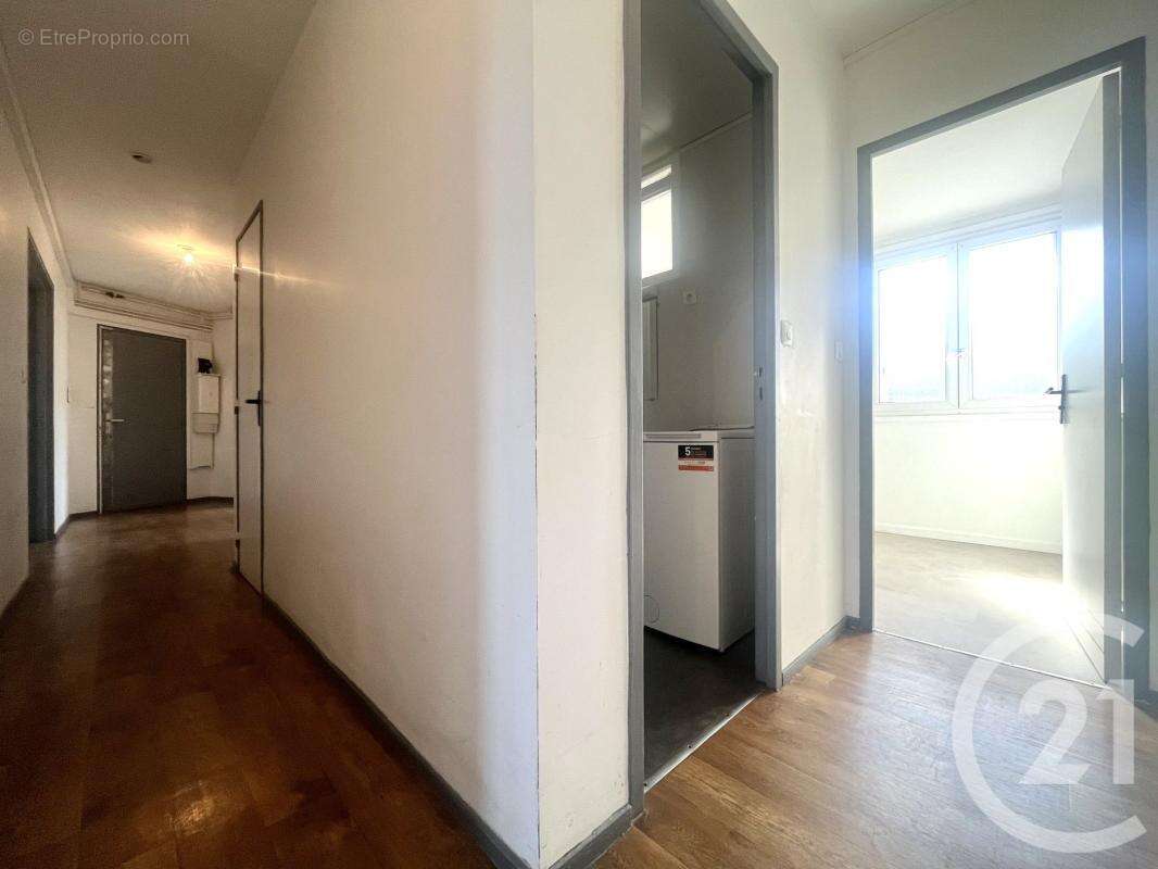 Appartement 107 m² à Limoges  - photo 13