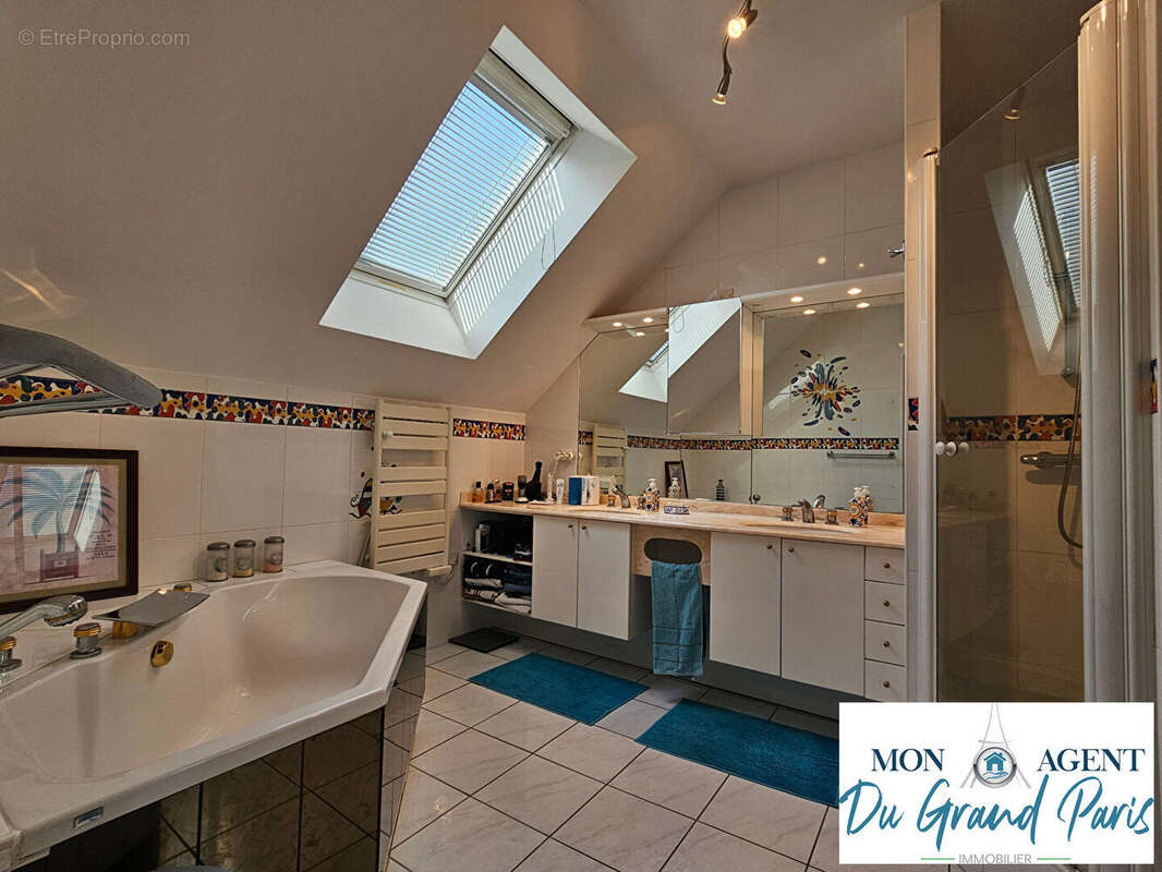 Maison à TOUSSUS-LE-NOBLE