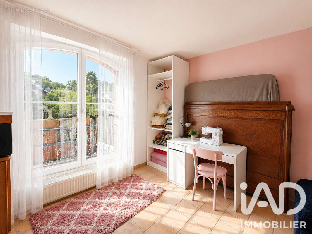 Maison 128 m² à Montigny-Les-Cormeilles  - photo 9