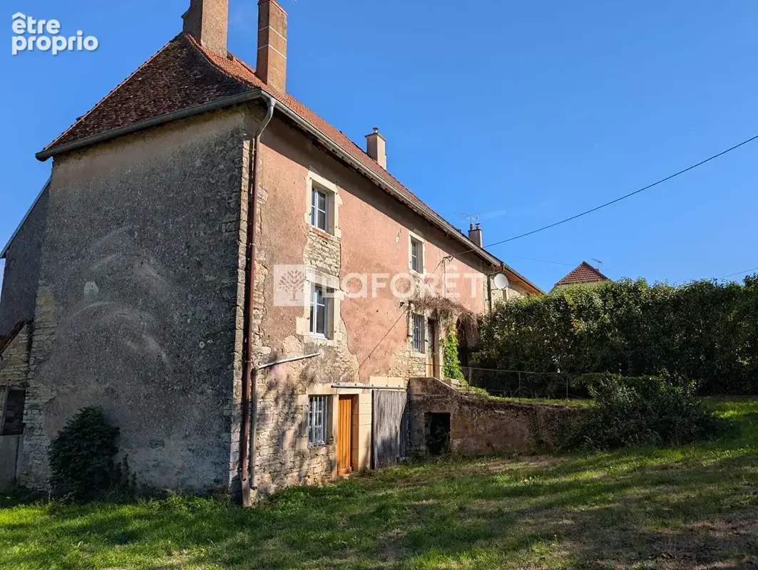 Maison à JALLERANGE