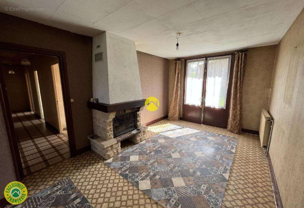 Maison à CHATEAUNEUF-SUR-CHER