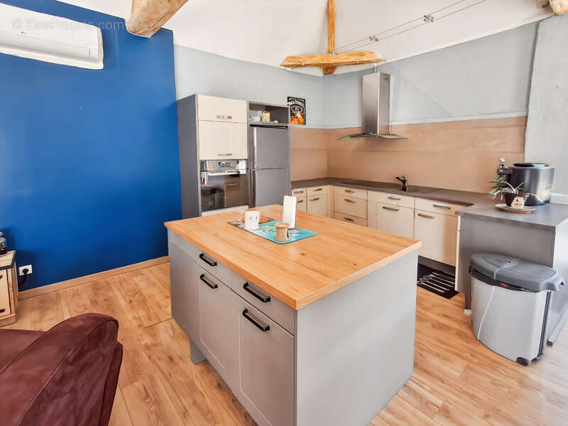 Maison à TREMBLAY-LES-VILLAGES